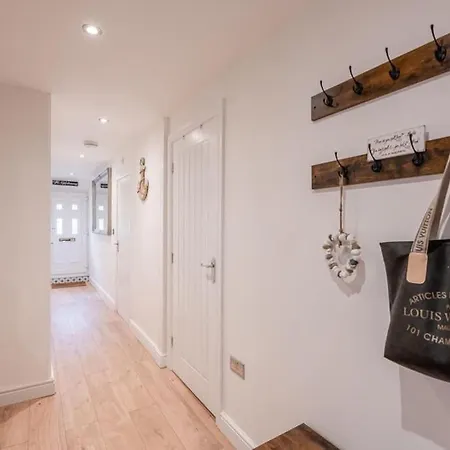 The Hideaway Luxury 5* 2 Bed Garden Apartman *